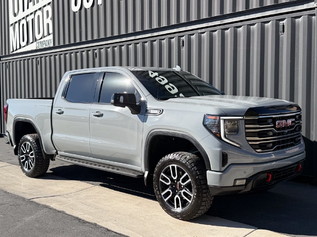 2025 GMC Sierra 1500 AT4