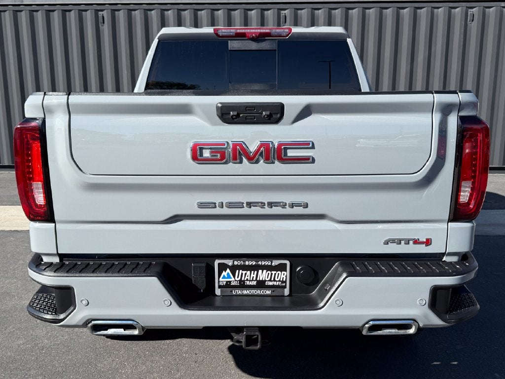 2025 GMC Sierra 1500 AT4