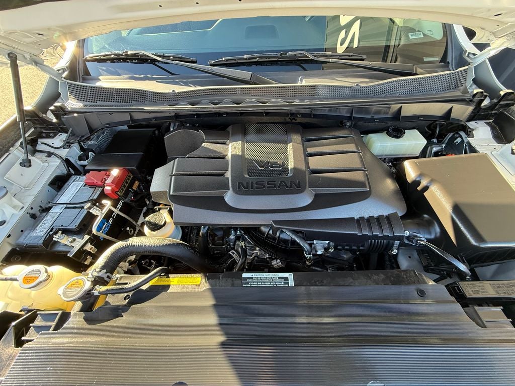 2023 Nissan Titan SV