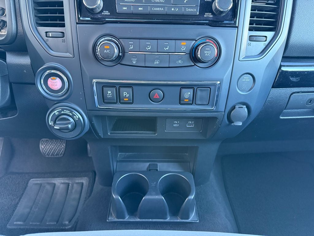 2023 Nissan Titan SV