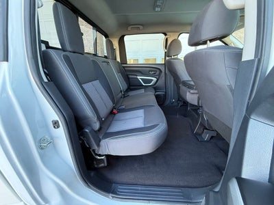 2023 Nissan Titan SV