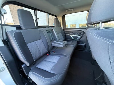 2023 Nissan Titan SV