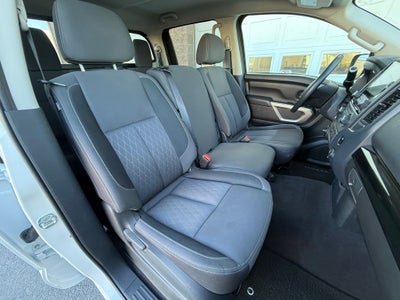 2023 Nissan Titan SV