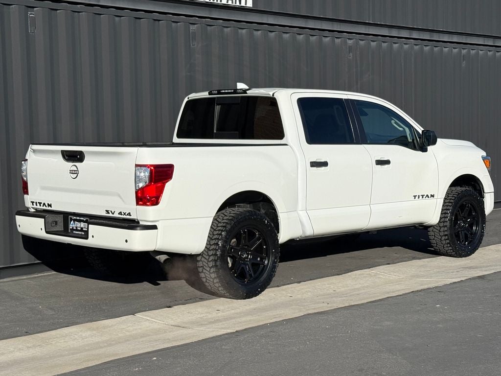 2023 Nissan Titan SV