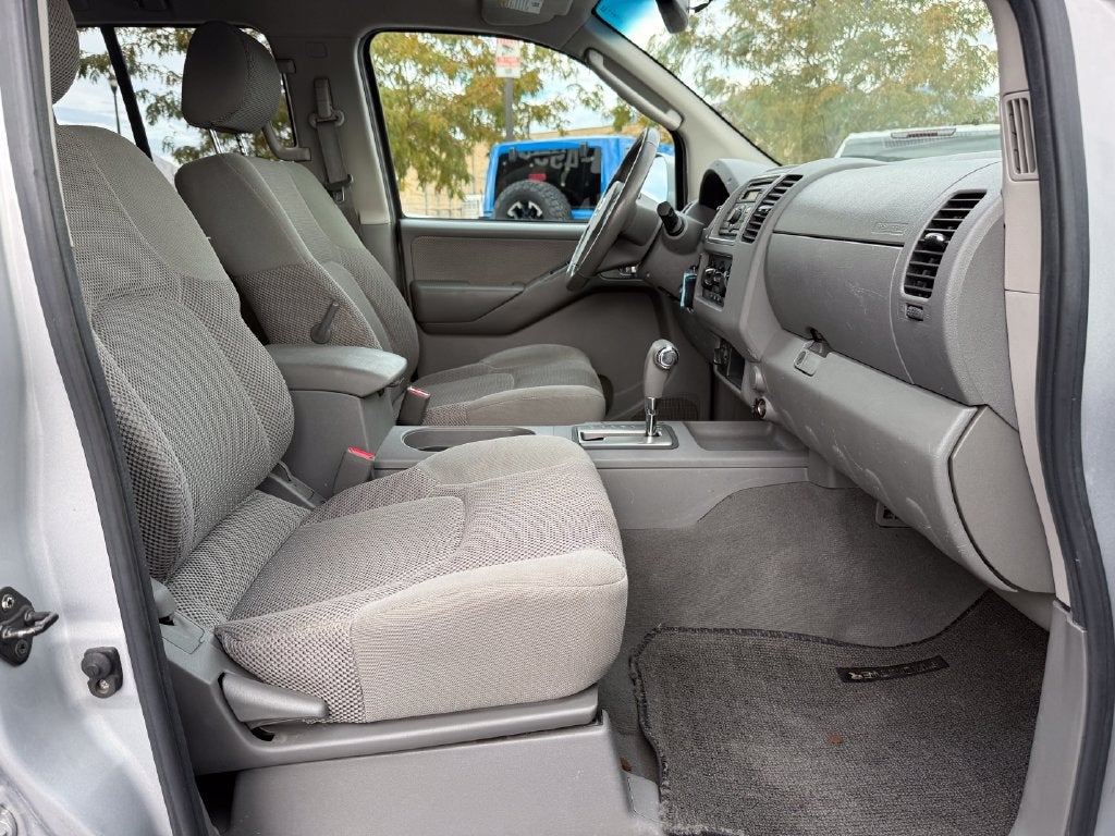 2008 Nissan Frontier LE