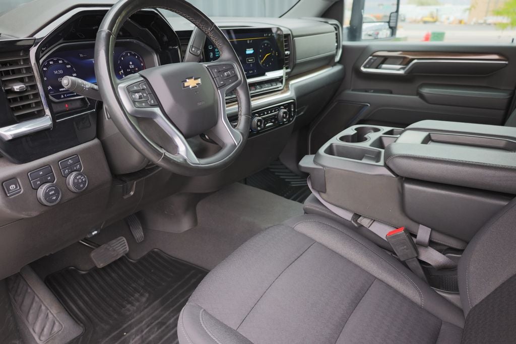 2024 Chevrolet Silverado 2500HD LT