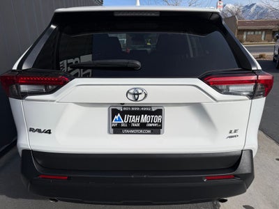 2024 Toyota RAV4 LE
