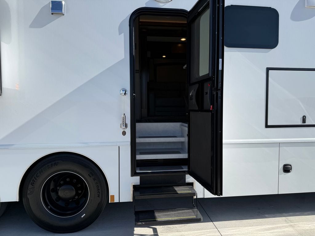 2023 Frieghtliner Renegade RV