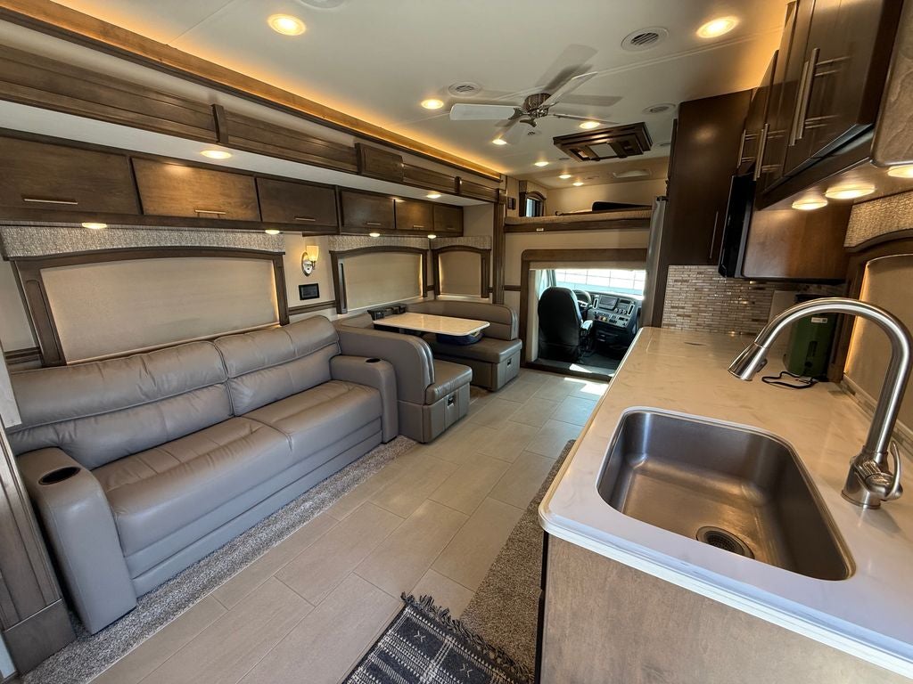 2023 Frieghtliner Renegade RV