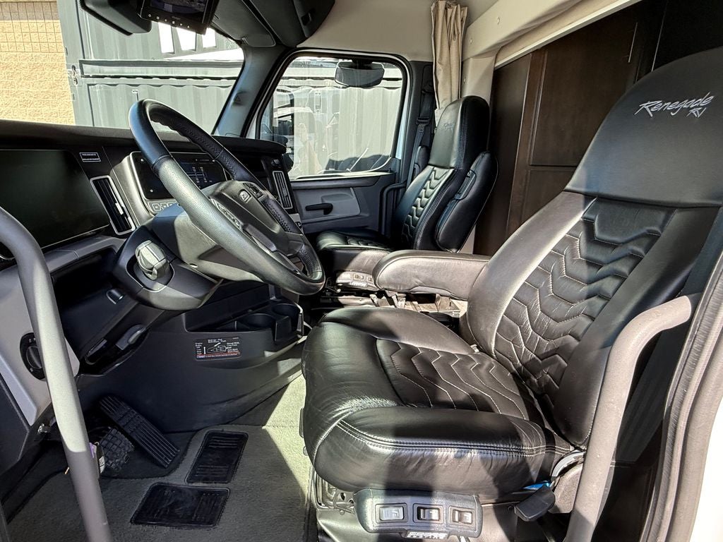 2023 Frieghtliner Renegade RV