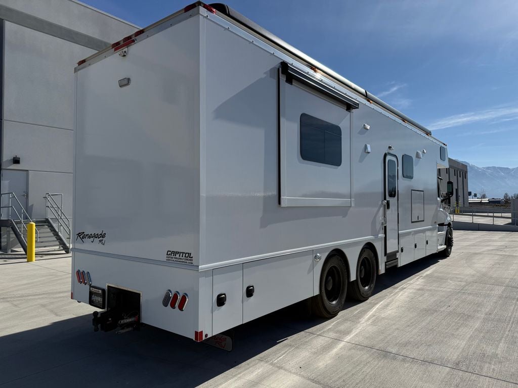 2023 Frieghtliner Renegade RV