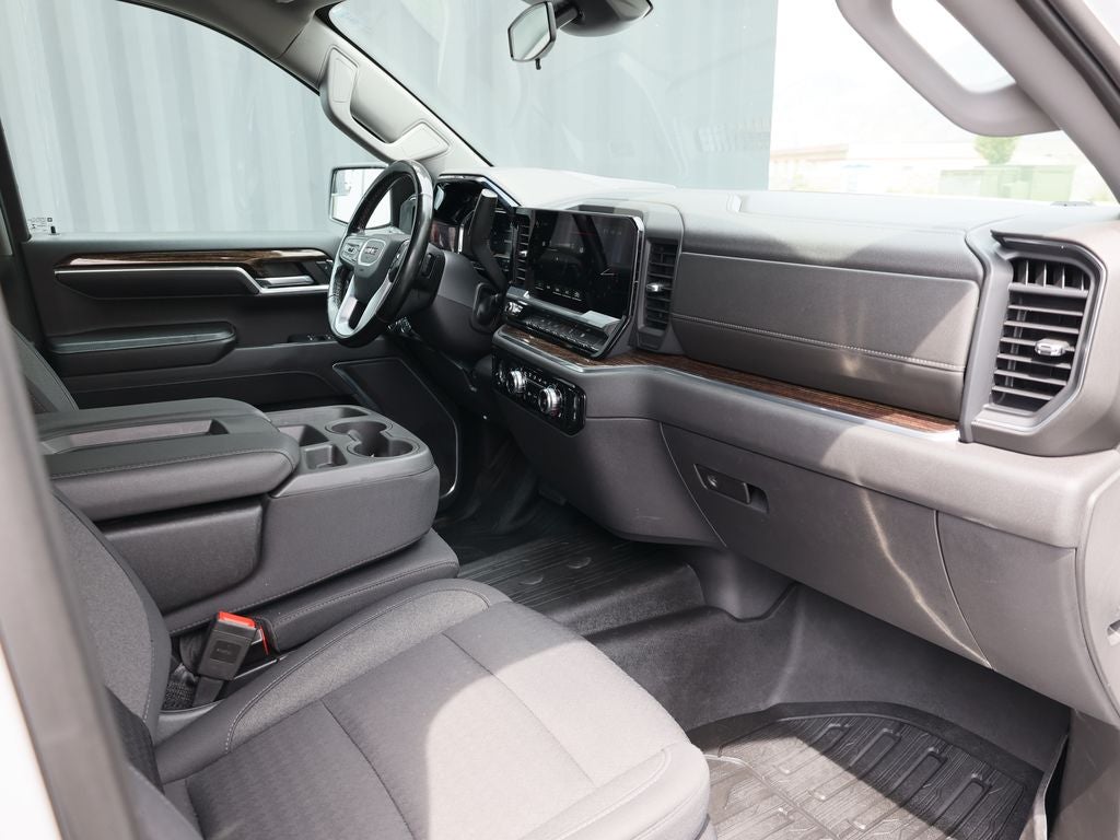 2023 GMC Sierra 1500 SLE