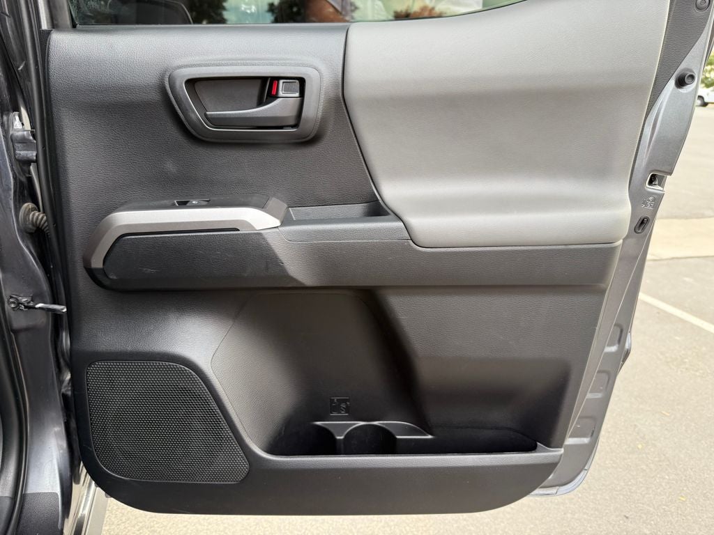 2022 Toyota Tacoma SR5 V6