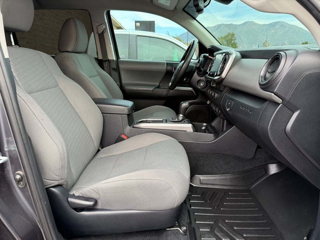 2022 Toyota Tacoma SR5 V6