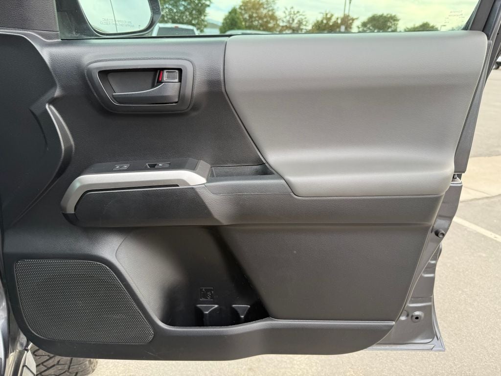 2022 Toyota Tacoma SR5 V6