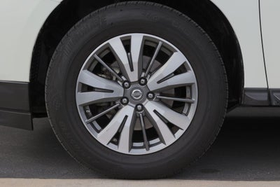 2017 Nissan Pathfinder SV