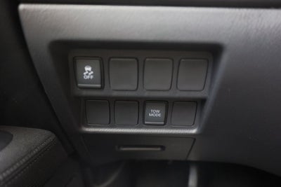 2017 Nissan Pathfinder SV