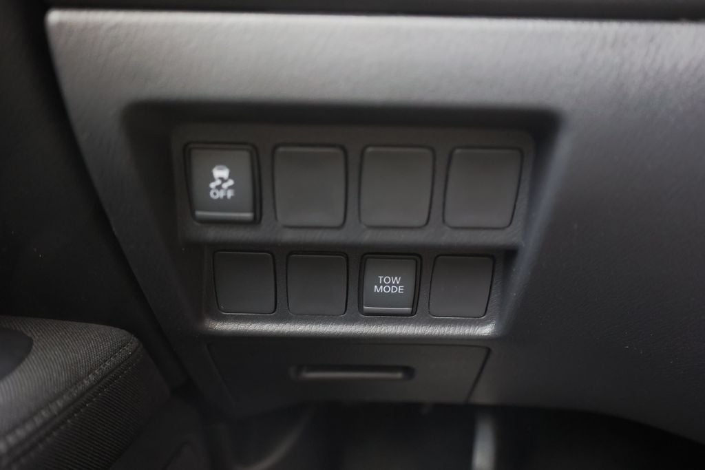 2017 Nissan Pathfinder SV