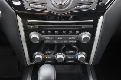 2017 Nissan Pathfinder SV