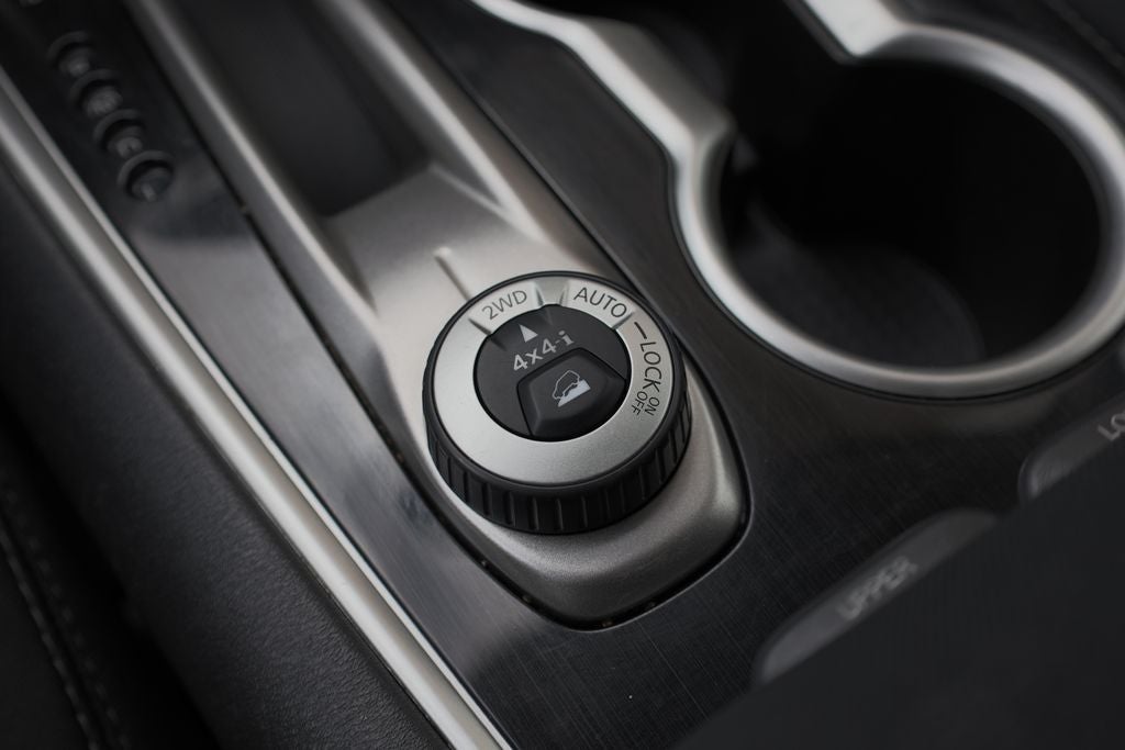 2017 Nissan Pathfinder SV