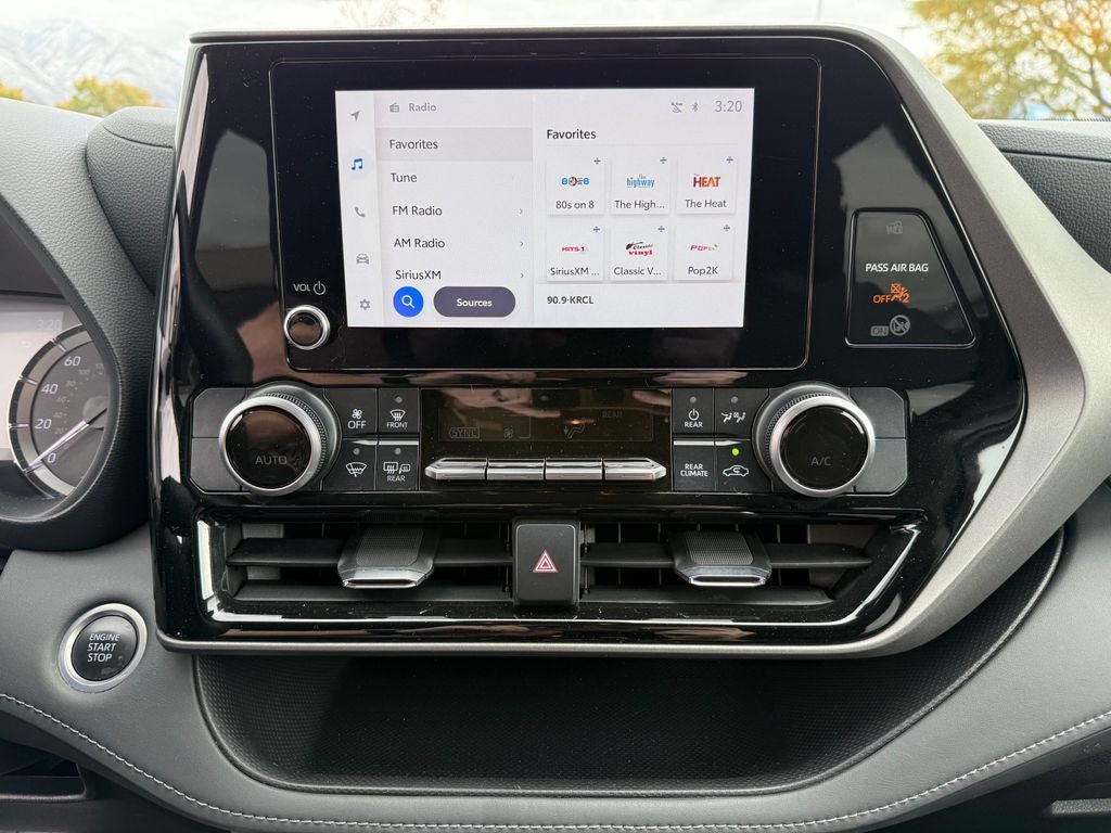 2024 Toyota Highlander LE