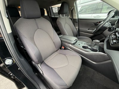 2024 Toyota Highlander LE