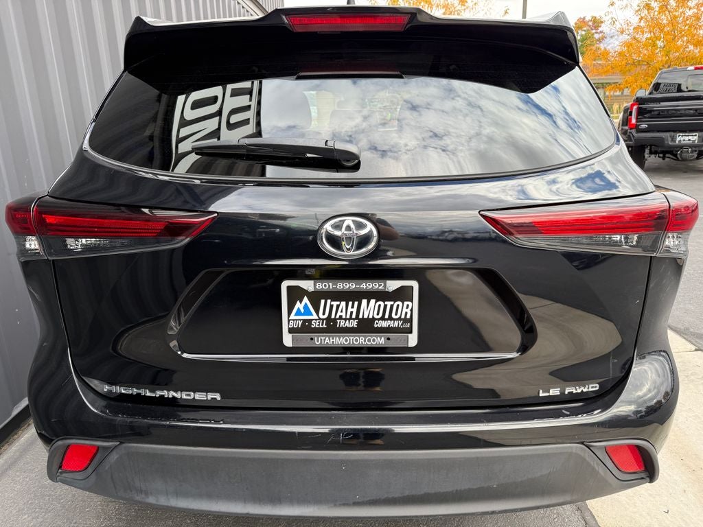 2024 Toyota Highlander LE