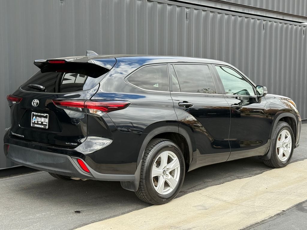 2024 Toyota Highlander LE