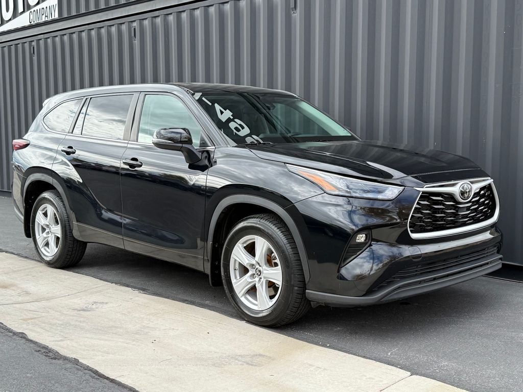 2024 Toyota Highlander LE