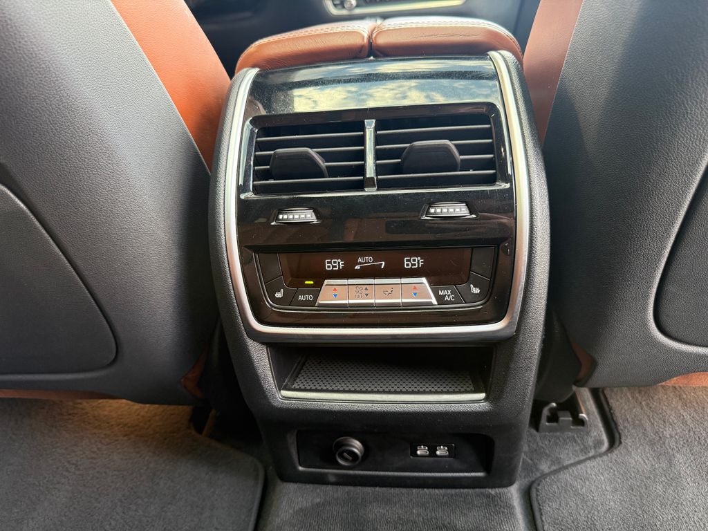 2019 BMW X7 xDrive50i
