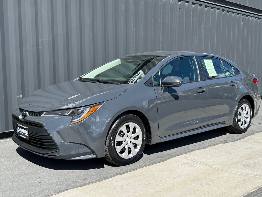 2025 Toyota Corolla LE