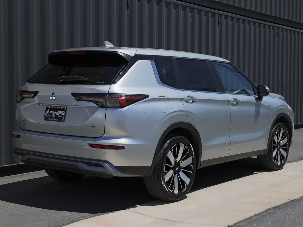 2025 Mitsubishi Outlander SE