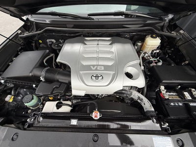 2019 Toyota Land Cruiser Base