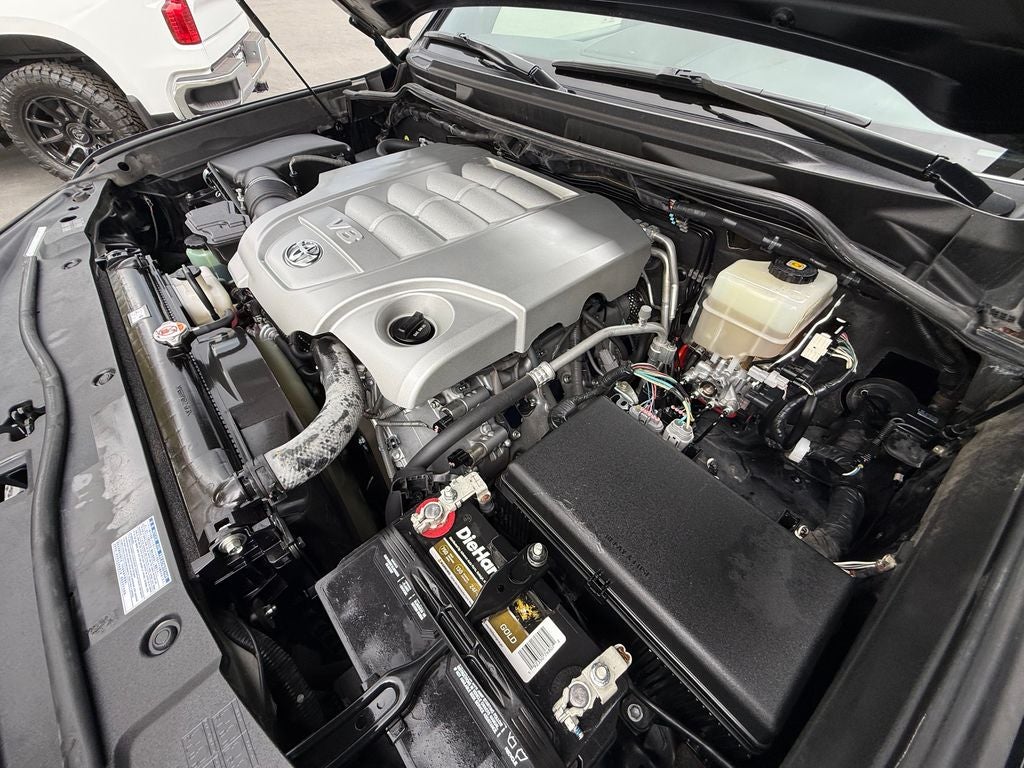 2019 Toyota Land Cruiser Base
