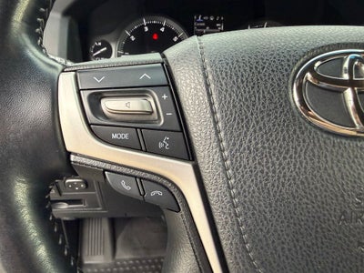 2019 Toyota Land Cruiser Base