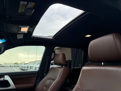 2019 Toyota Land Cruiser Base