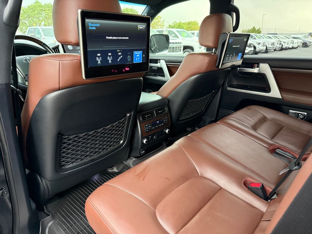 2019 Toyota Land Cruiser Base