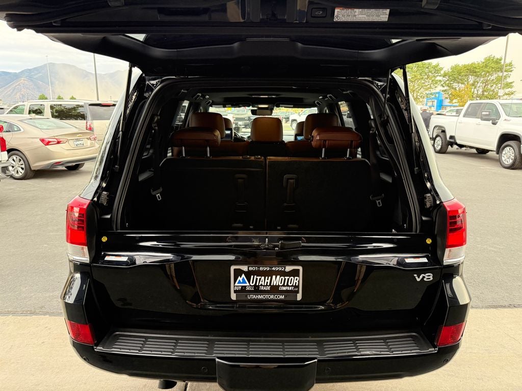 2019 Toyota Land Cruiser Base