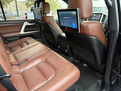 2019 Toyota Land Cruiser Base