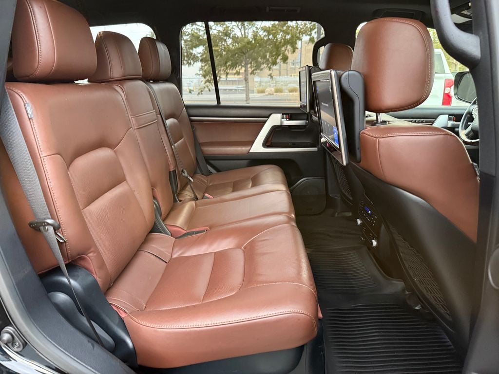 2019 Toyota Land Cruiser Base