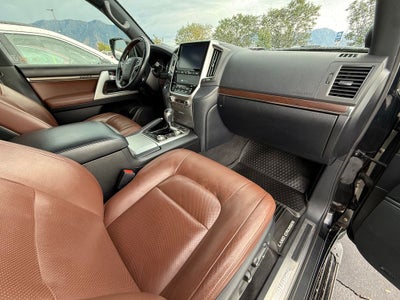 2019 Toyota Land Cruiser Base