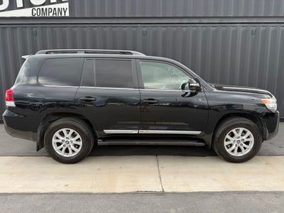 2019 Toyota Land Cruiser Base