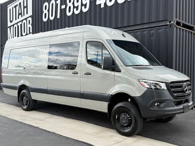 2023 Mercedes-Benz Sprinter 2500 Cargo 170 WB Extended