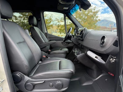 2023 Mercedes-Benz Sprinter 2500 Cargo 170 WB Extended